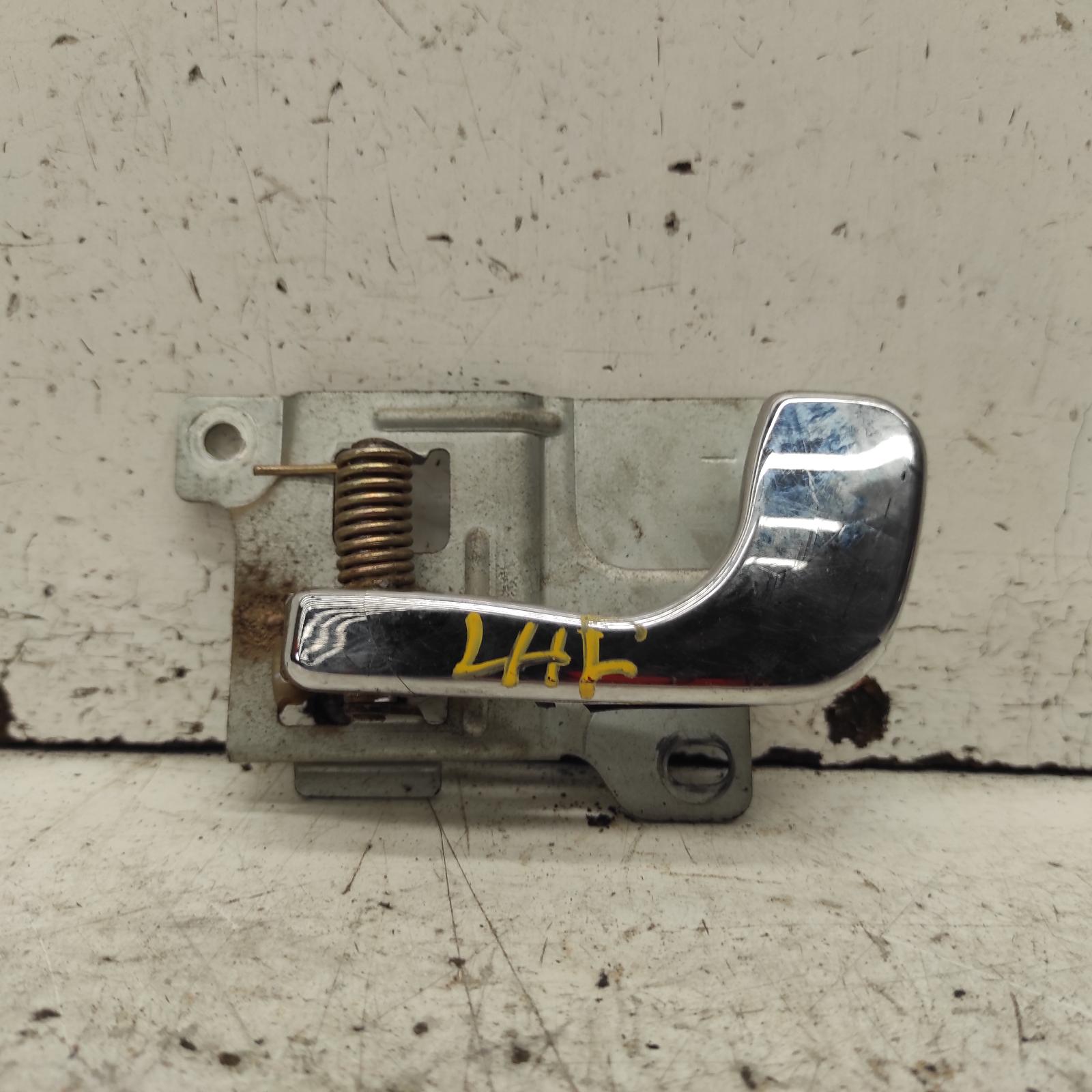 View Auto part Door Handle Mitsubishi Pajero 1994