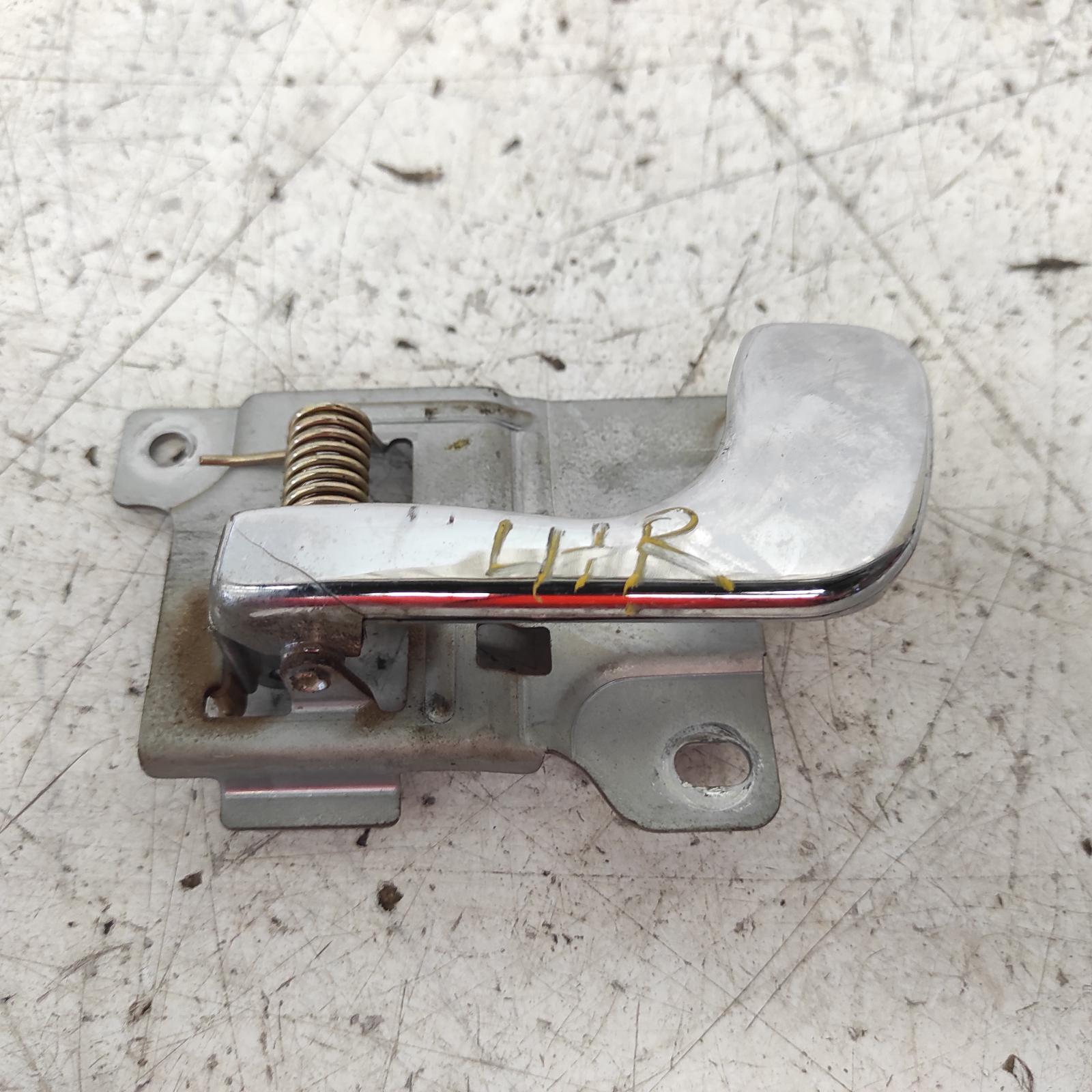 1994 Mitsubishi Pajero Door Handle View Auto part Door Handle Mitsubishi Pajero 1994