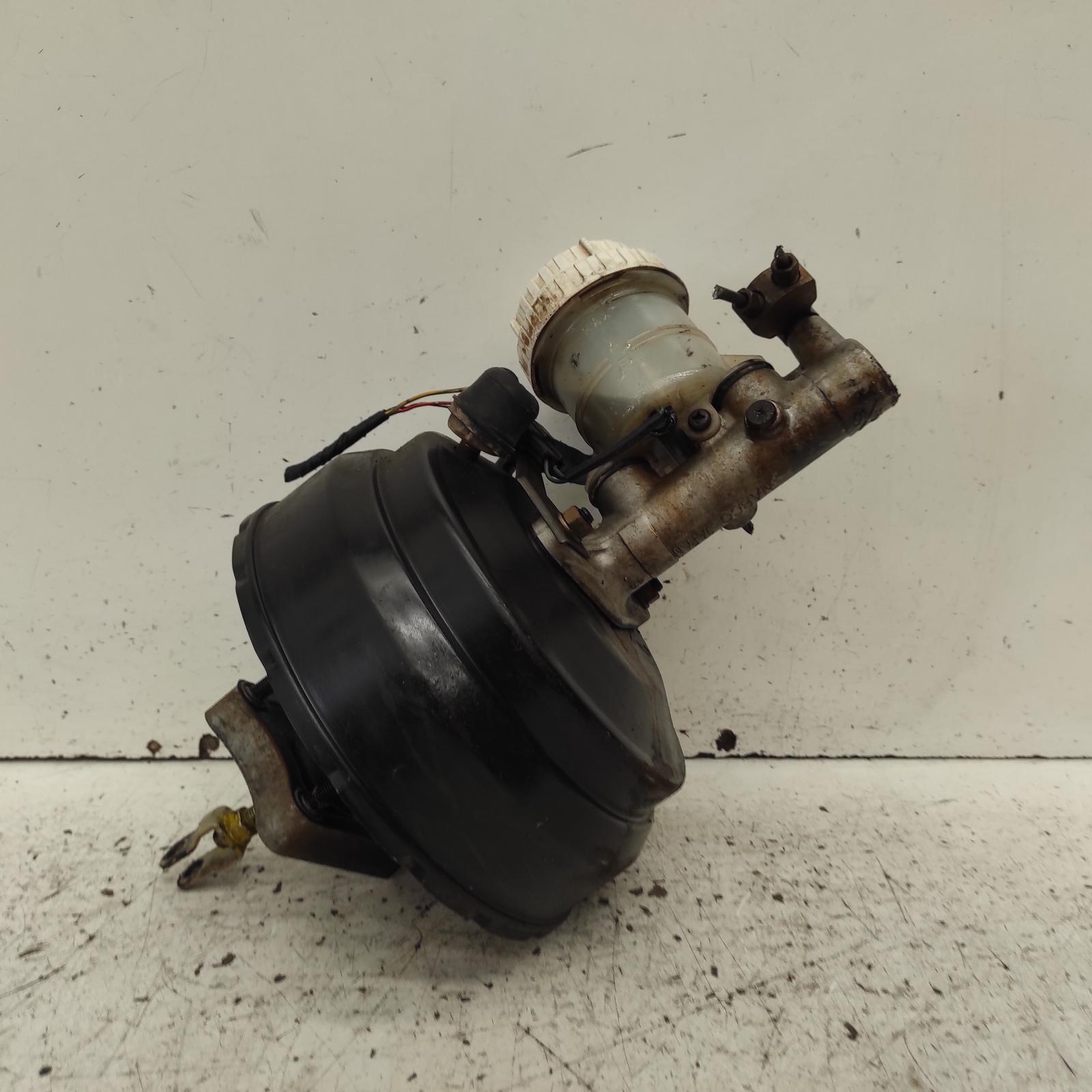 View Auto part Brake Booster Mitsubishi Pajero 1994