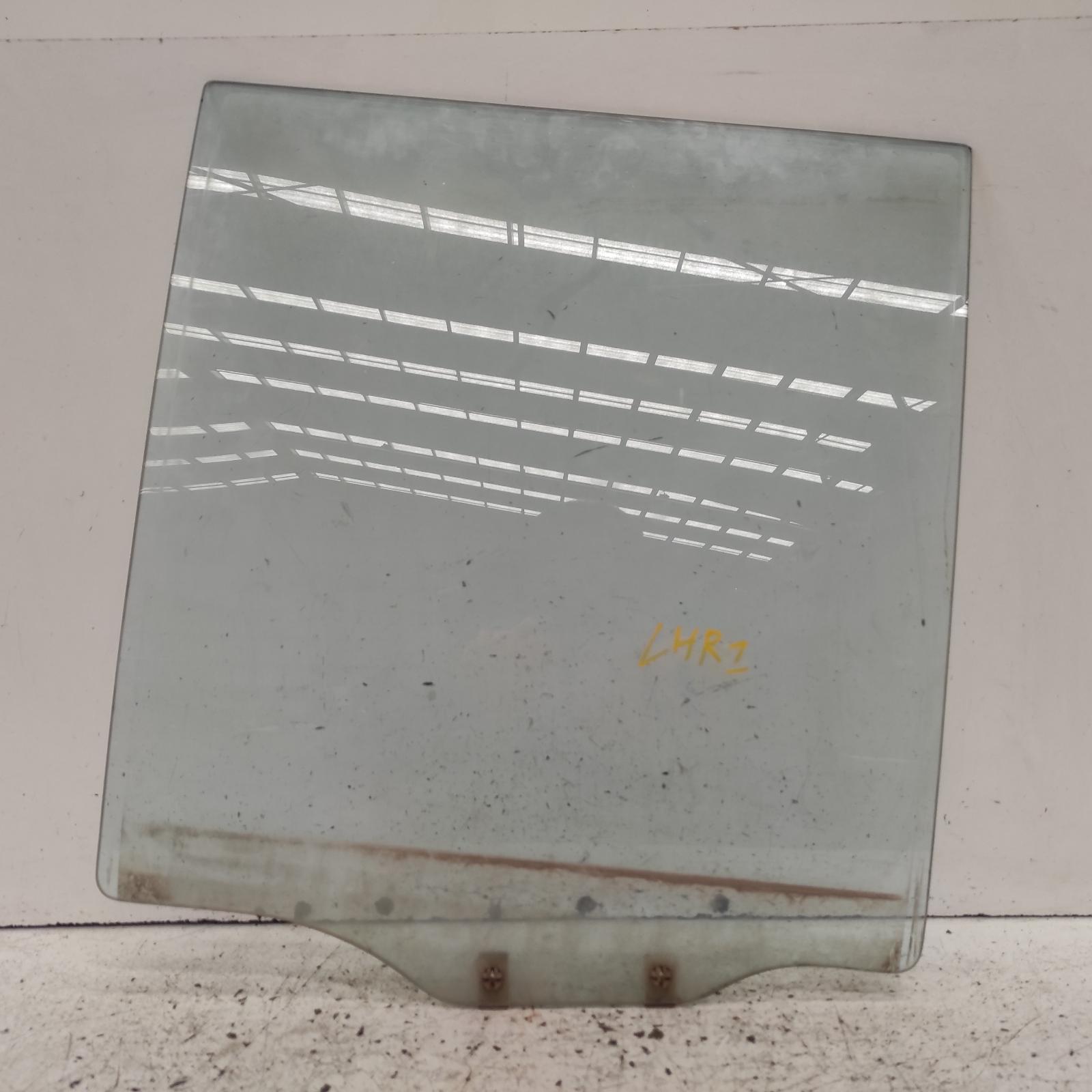 View Auto part Left Rear Door Window Mitsubishi Pajero 1994