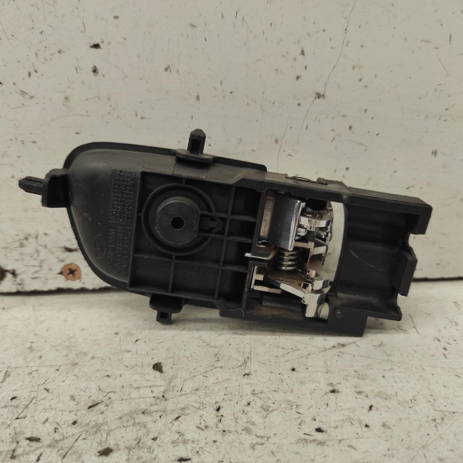 View Auto part Door Handle Hyundai I20 2013