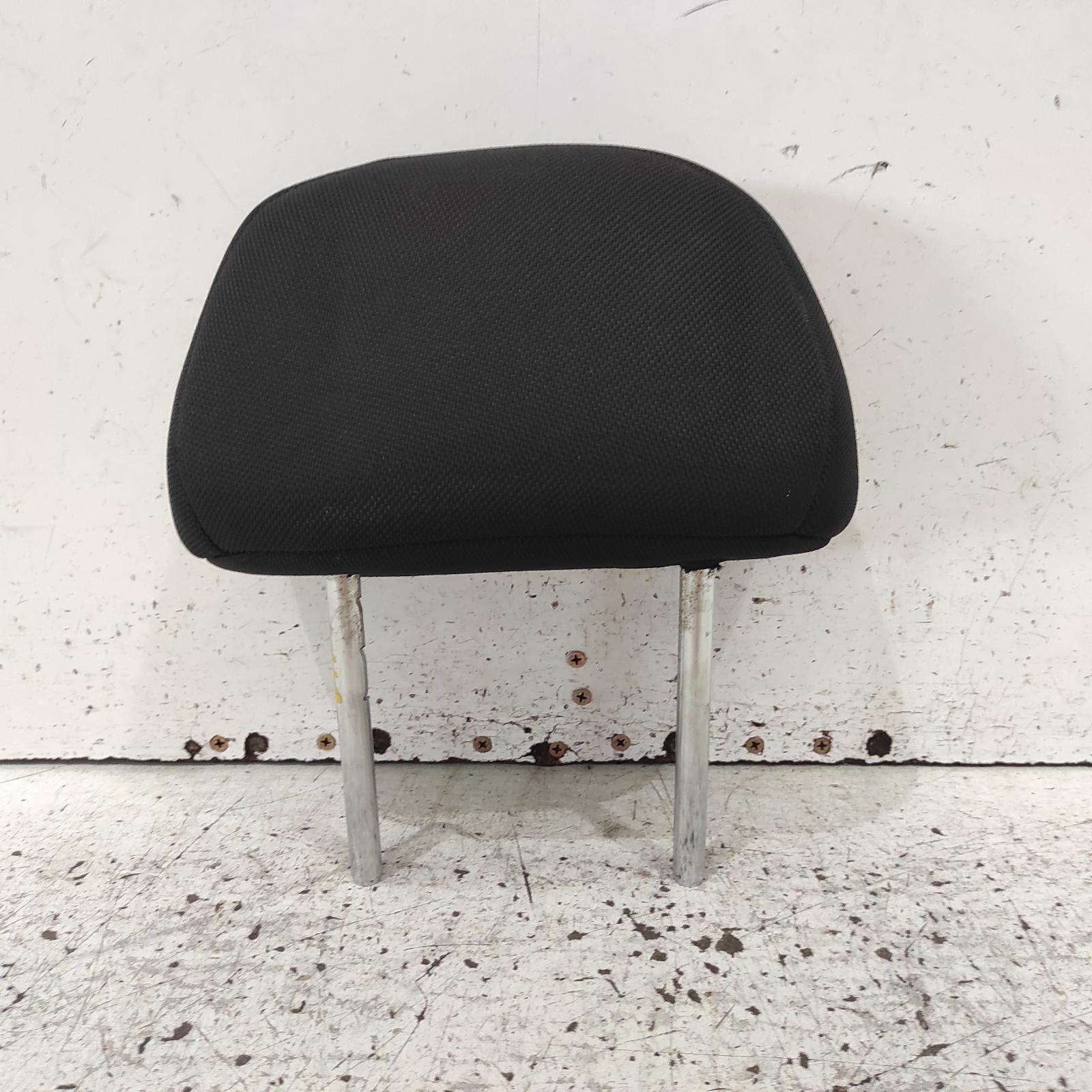 View Auto part Headrest Kia Sportage 2011