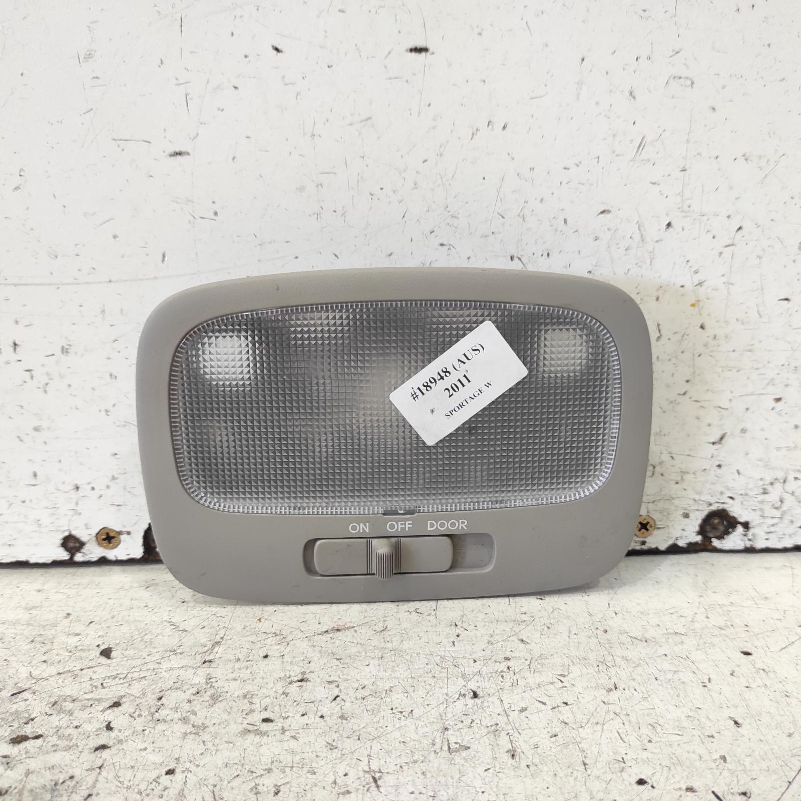 View Auto part Courtesy Light Kia Sportage 2011