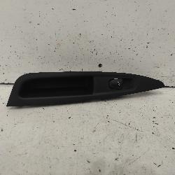 View Auto part Pwr Dr Wind Switch Nissan Qashqai 2019