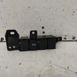 View Auto part Misc Switch/Relay Nissan Qashqai 2019