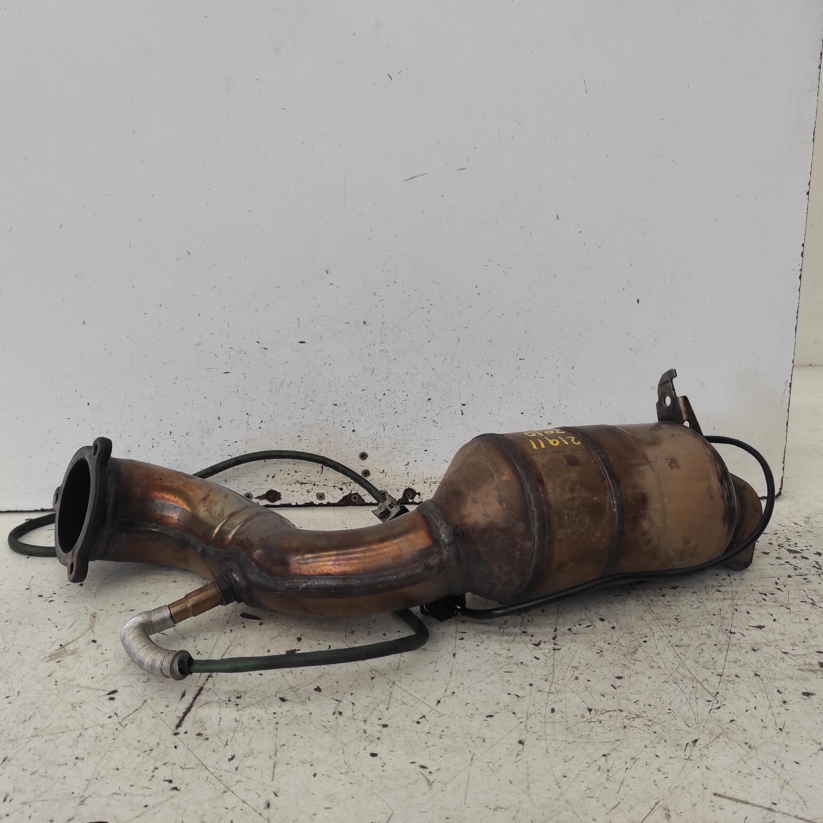 View Auto part Catalytic Converter Mercedes C Class 2010