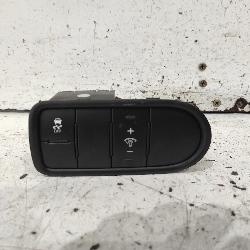 View Auto part Misc Switch/Relay Kia Cerato 2017