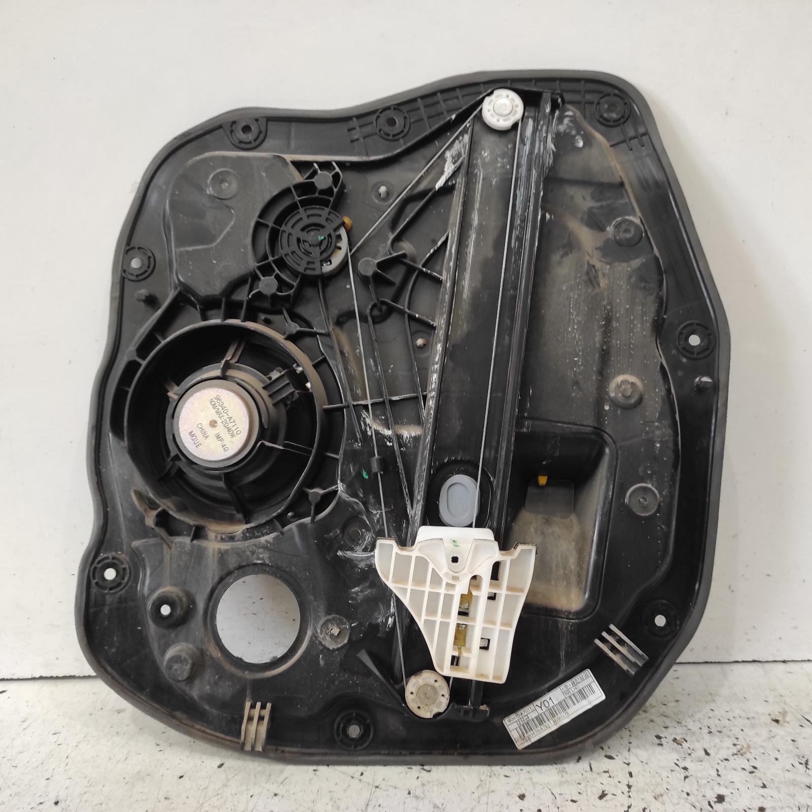 View Auto part Left Rear Wnd Reg/Motor Kia Cerato 2017