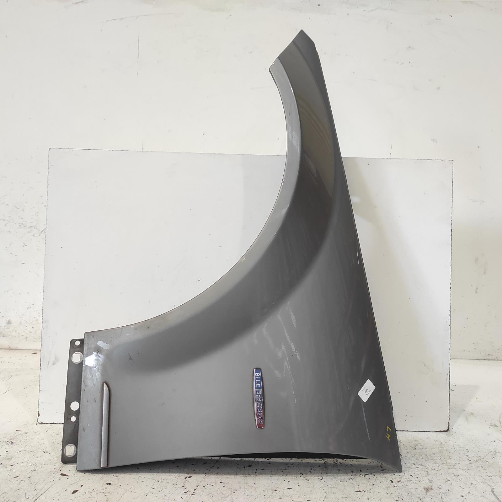 View Auto part Left Guard Mercedes C Class 2010