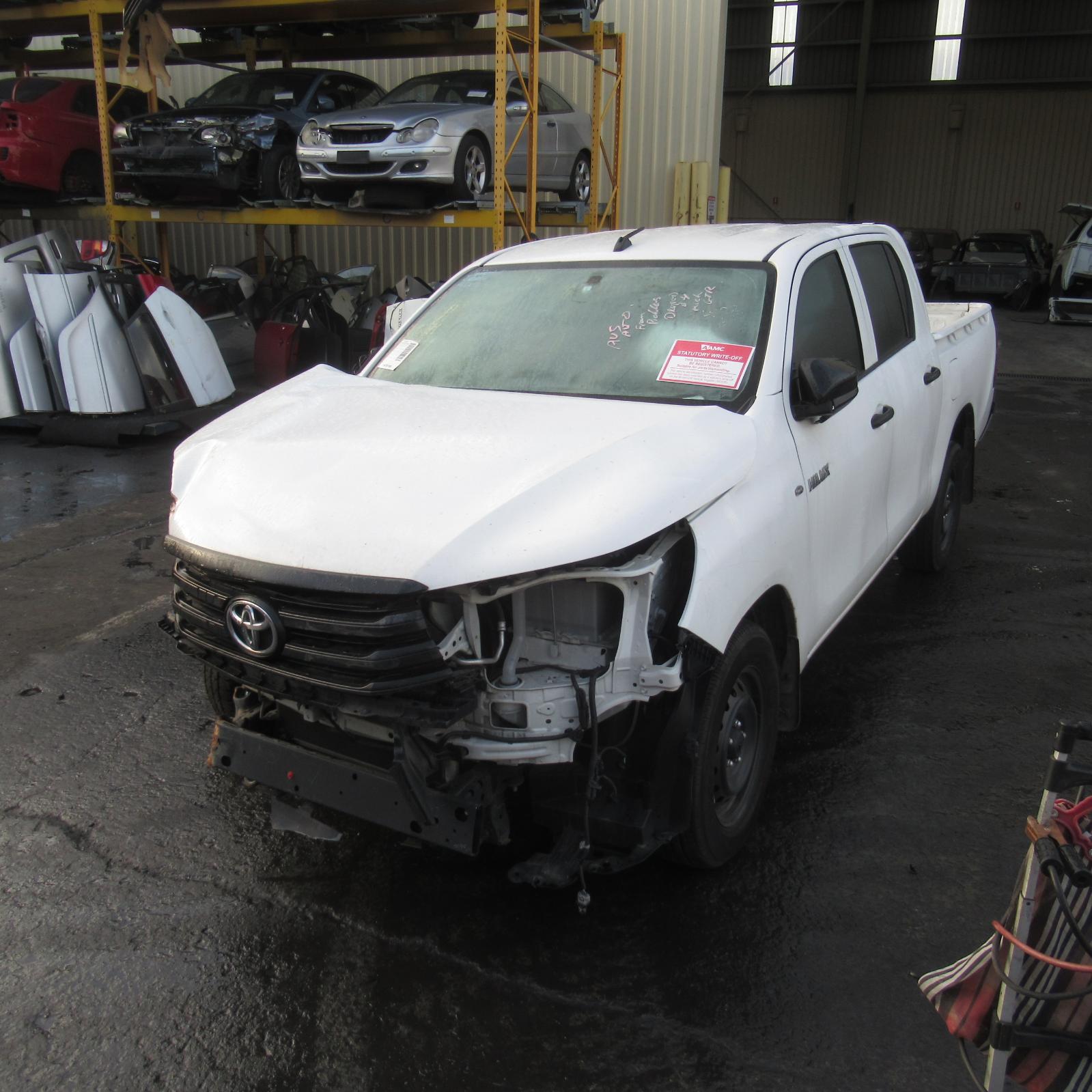 View Auto part Fuel Pump Toyota Hilux 2015