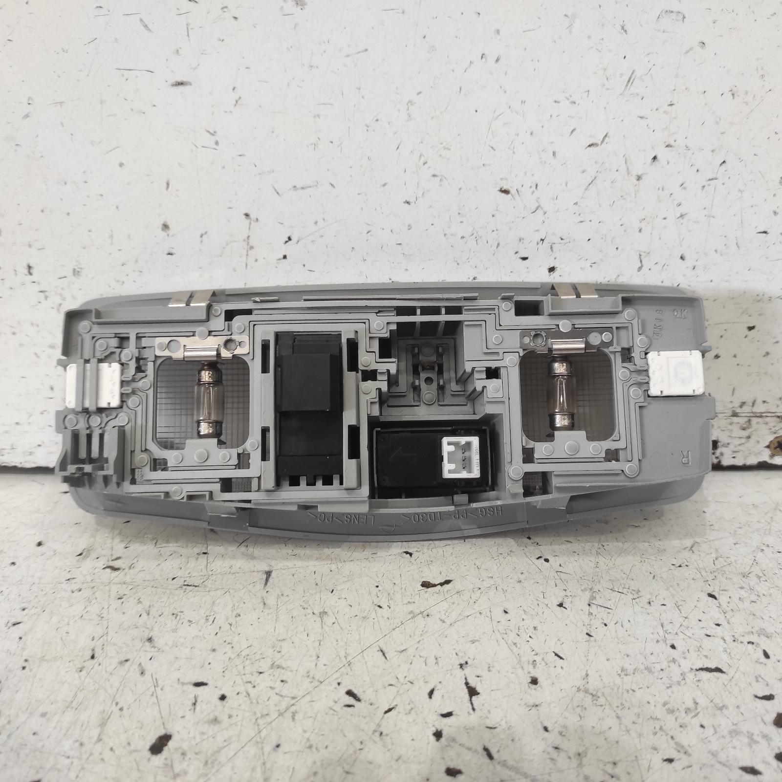 2015 Mitsubishi Asx Courtesy Light View Auto part Courtesy Light Mitsubishi Asx 2015