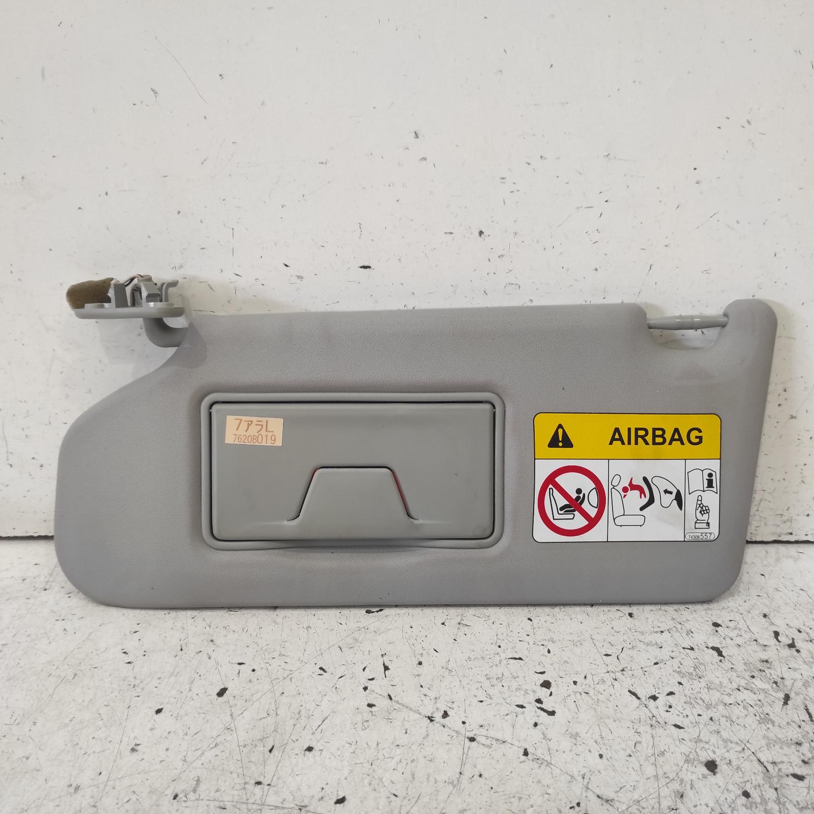 View Auto part Sunvisor Mitsubishi Asx 2015