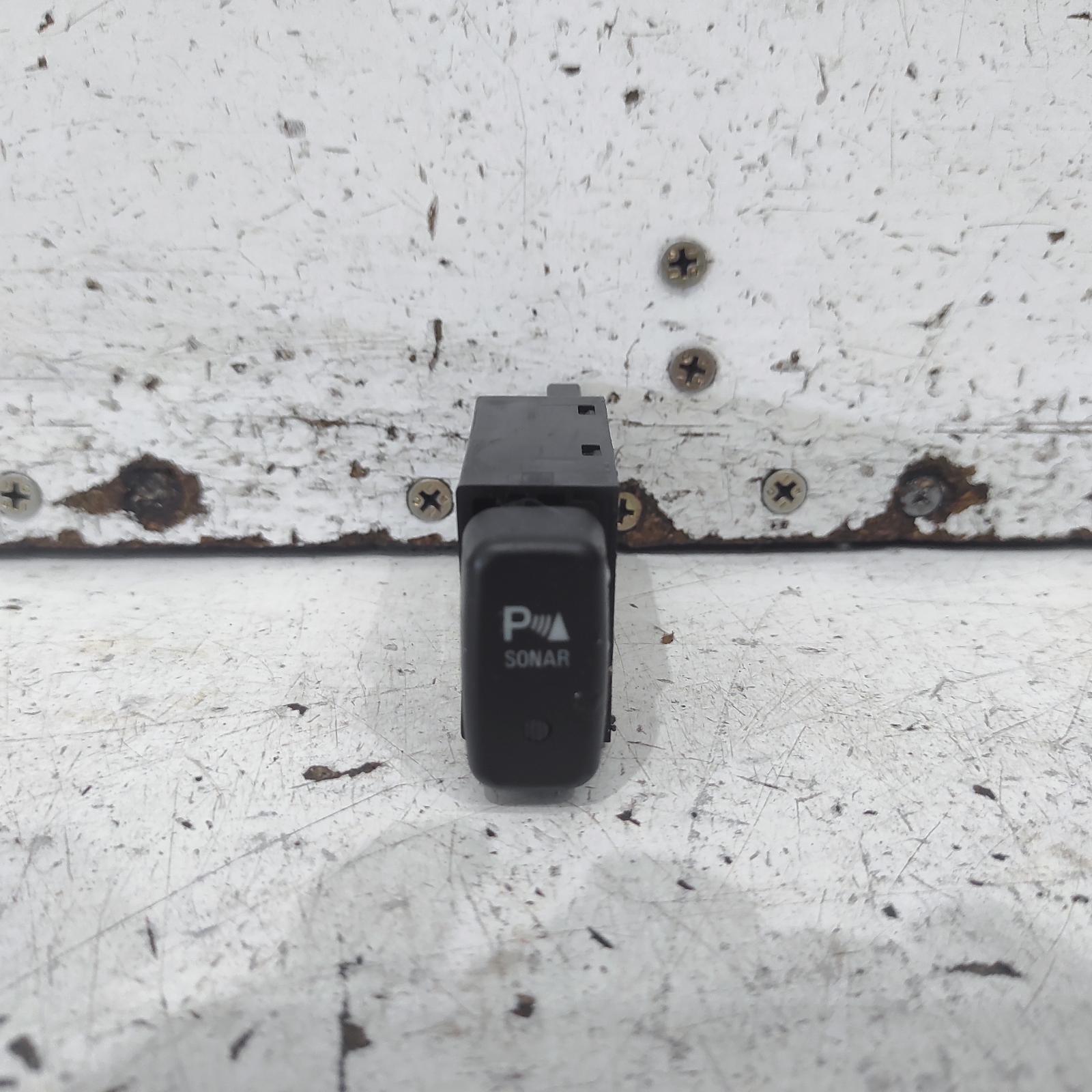 View Auto part Misc Switch/Relay Mitsubishi Asx 2015