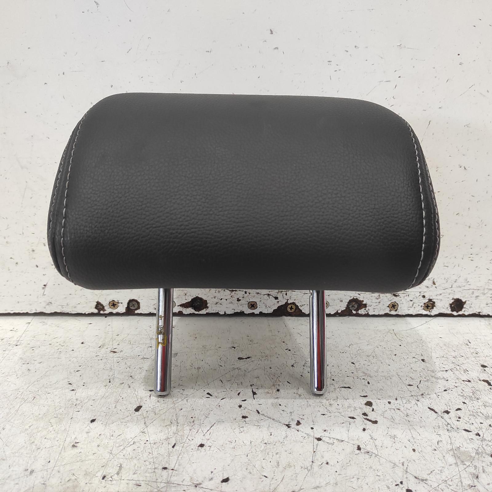 View Auto part Headrest Mitsubishi Asx 2015