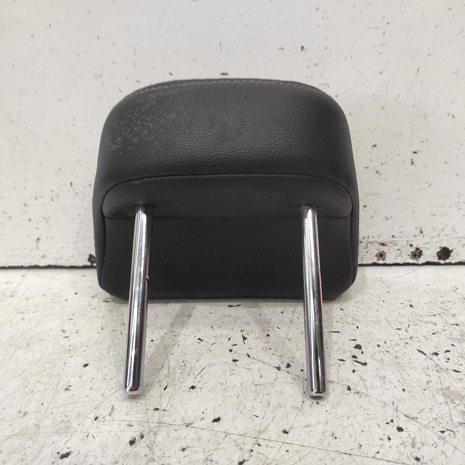 View Auto part Headrest Mitsubishi Asx 2015