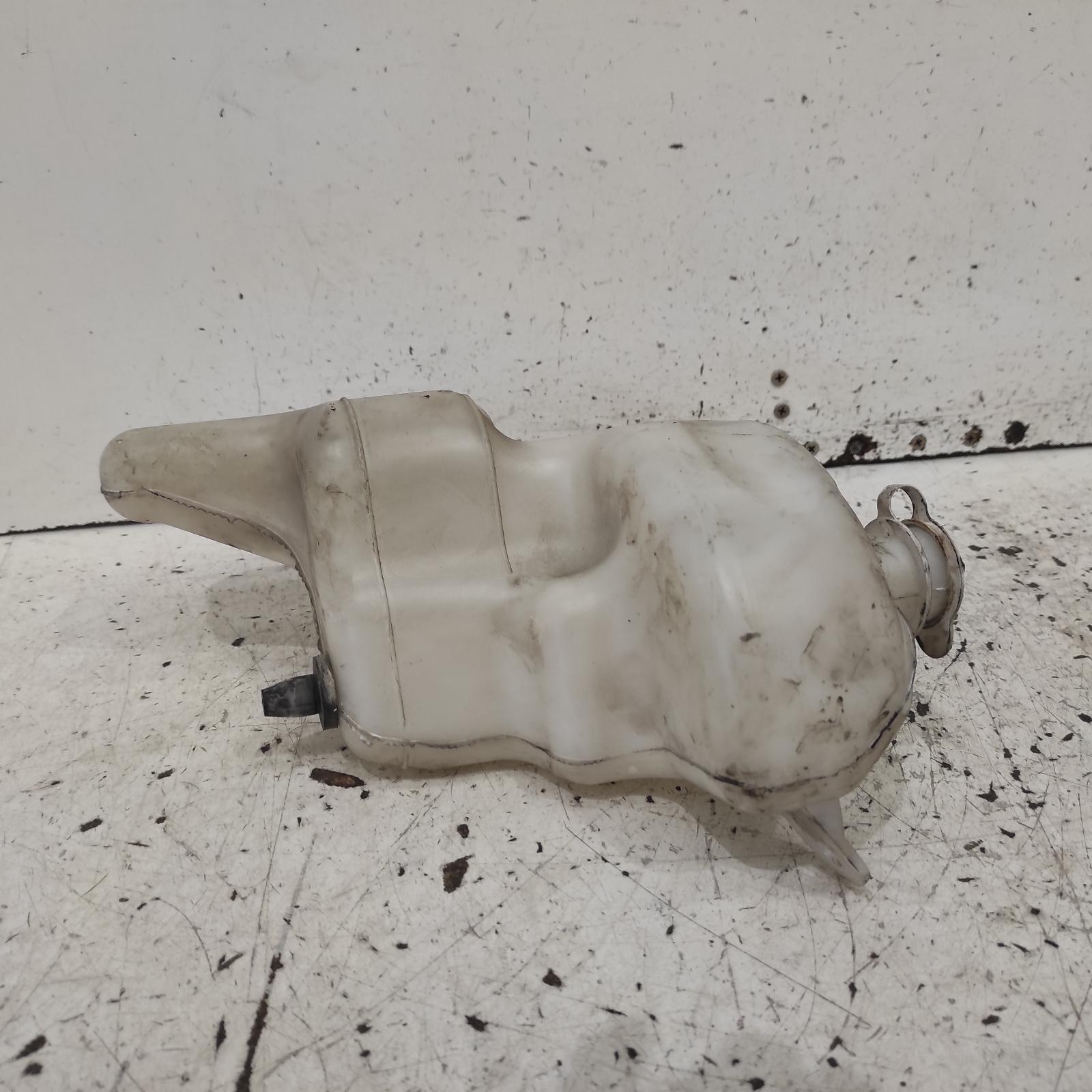 2015 Mitsubishi Asx Overflow Bottle View Auto part Overflow Bottle Mitsubishi Asx 2015