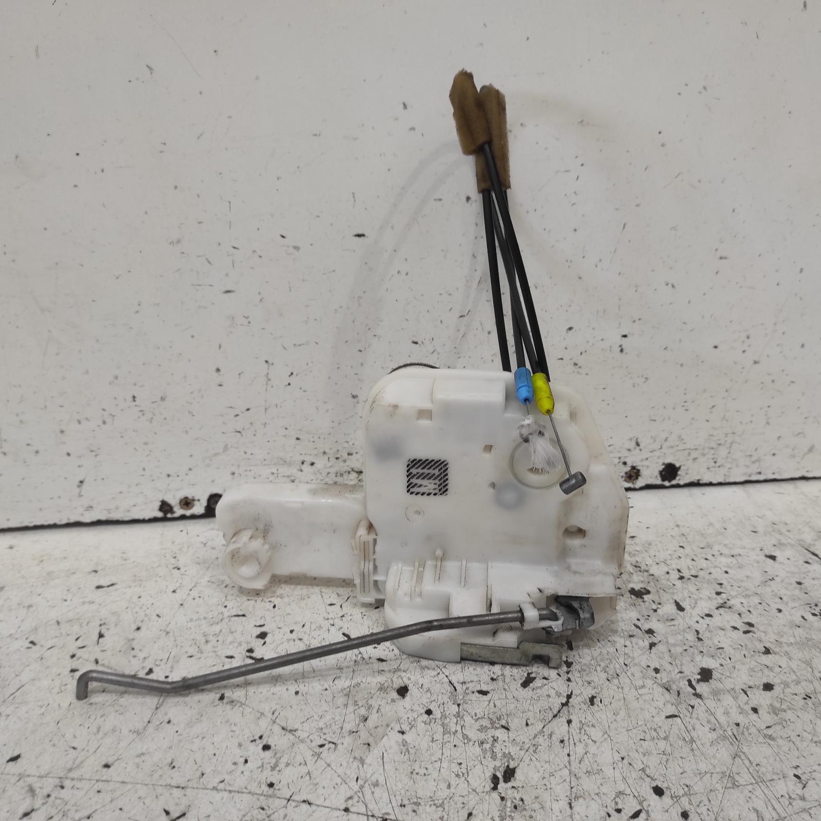 2015 Mitsubishi Asx Door/Boot/Gate Lock View Auto part Door/Boot/Gate Lock Mitsubishi Asx 2015