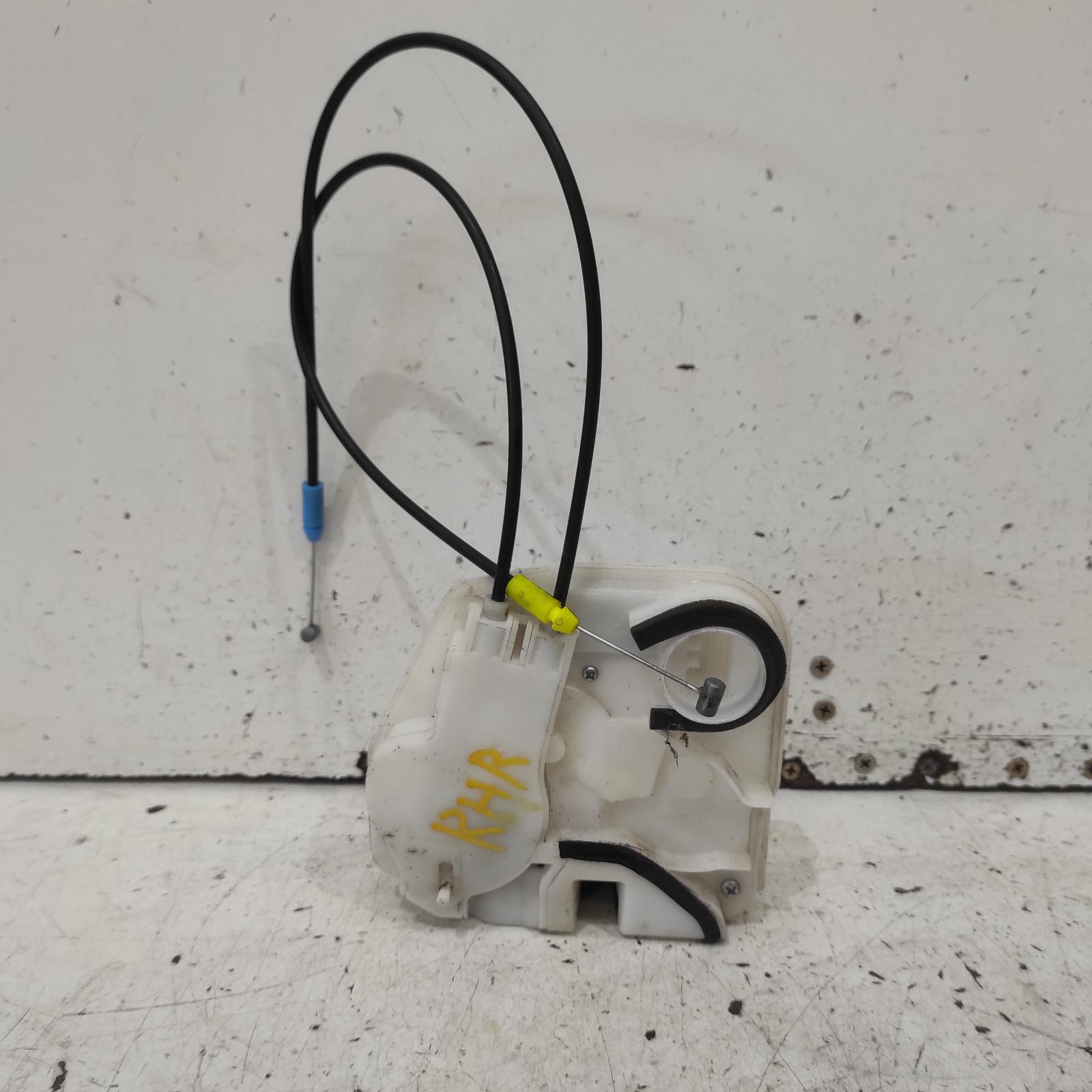 View Auto part Door/Boot/Gate Lock Mitsubishi Asx 2015