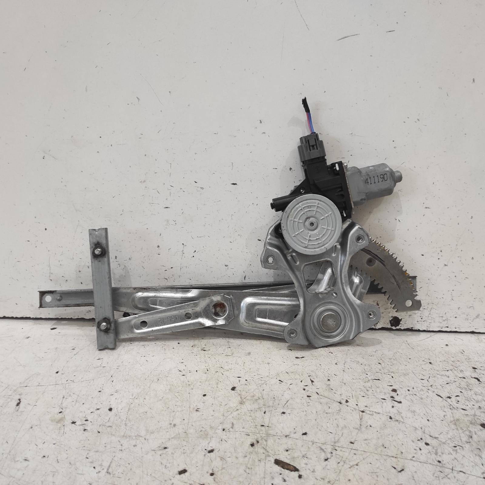 2015 Mitsubishi Asx Left Rear Wnd Reg/Motor View Auto part Left Rear Wnd Reg/Motor Mitsubishi Asx 2015