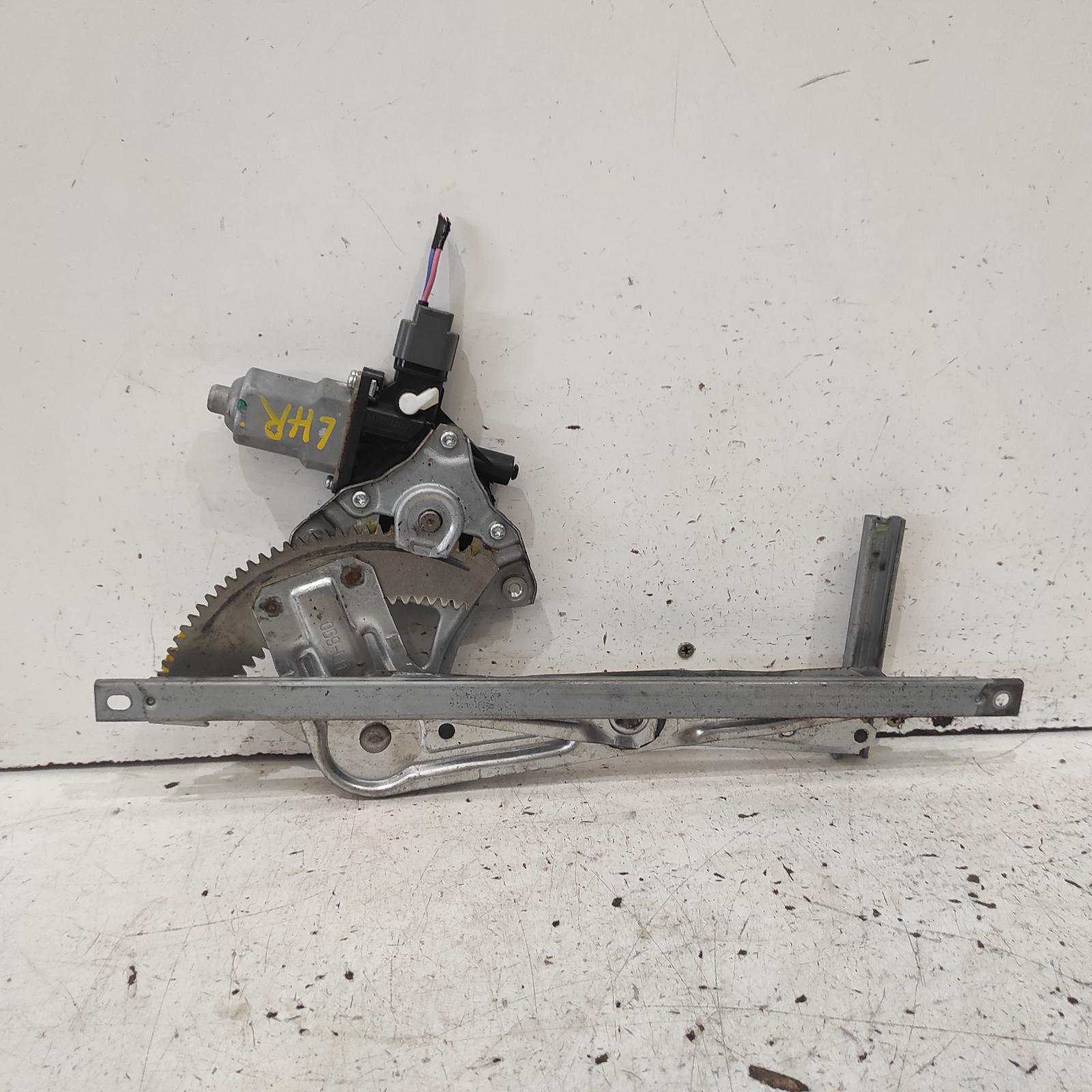 2015 Mitsubishi Asx Left Rear Wnd Reg/Motor View Auto part Left Rear Wnd Reg/Motor Mitsubishi Asx 2015