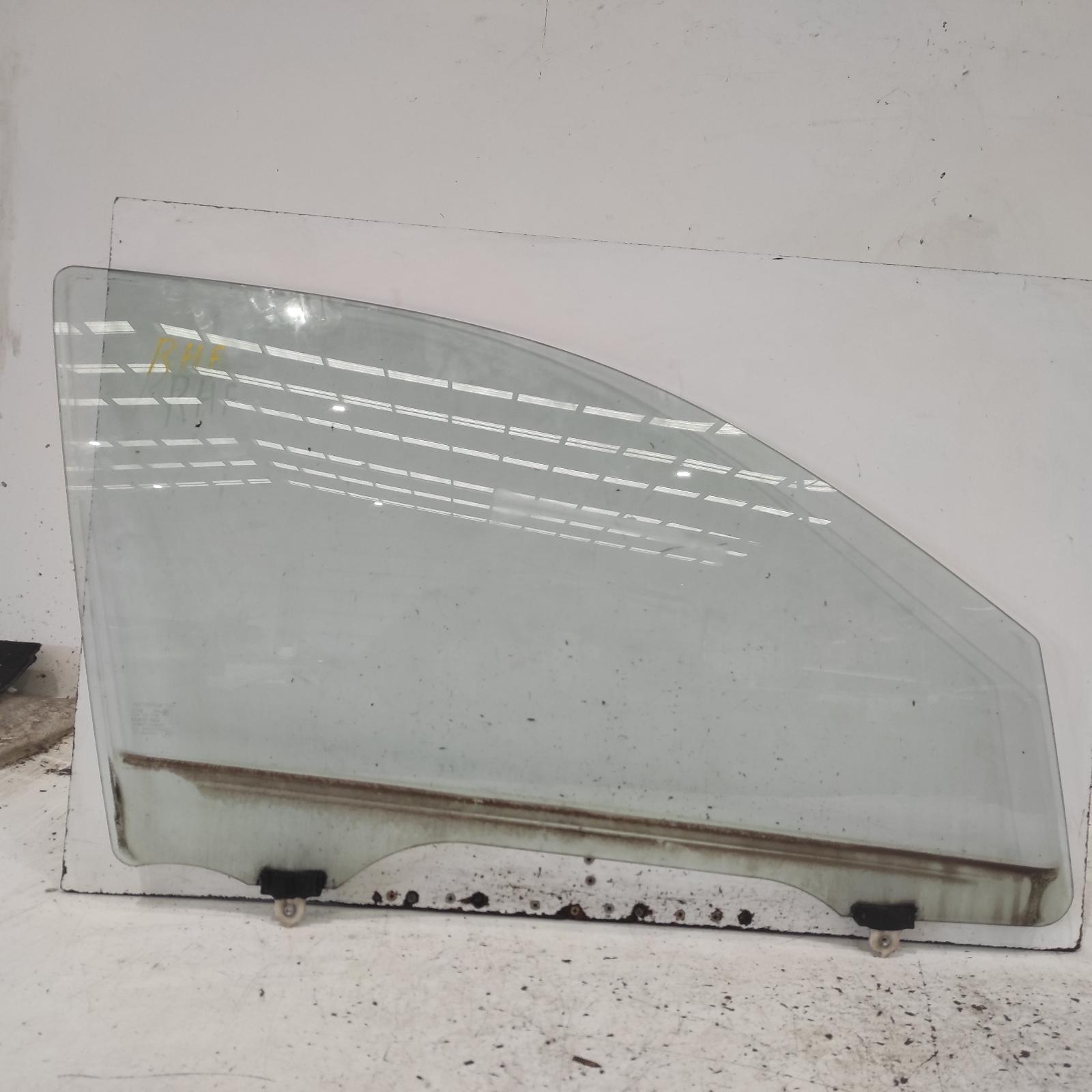 View Auto part Right Front Door Window Mitsubishi Asx 2015