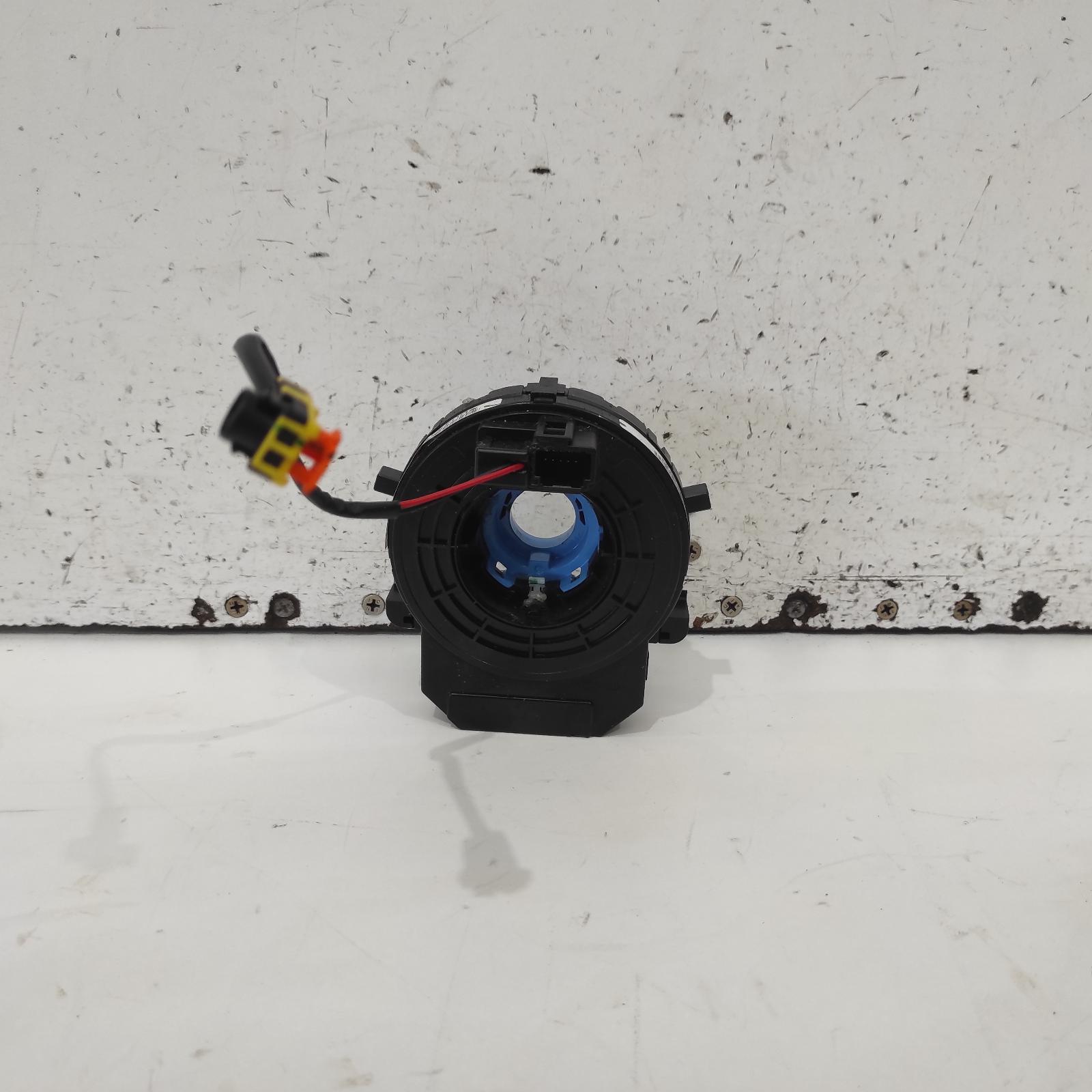 View Auto part Airbag Module/Sensor Hyundai I30 2015