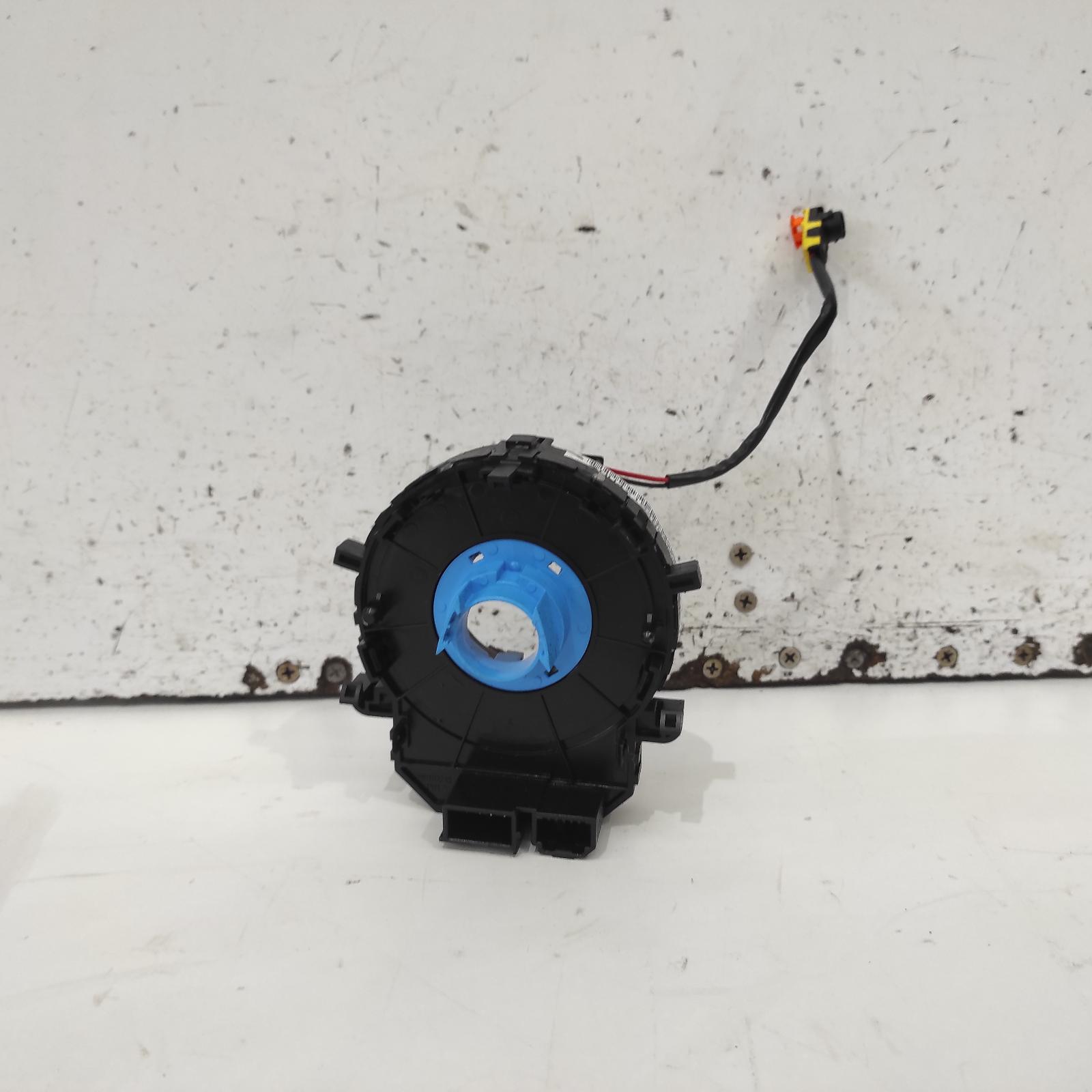 View Auto part Airbag Module/Sensor Hyundai I30 2015