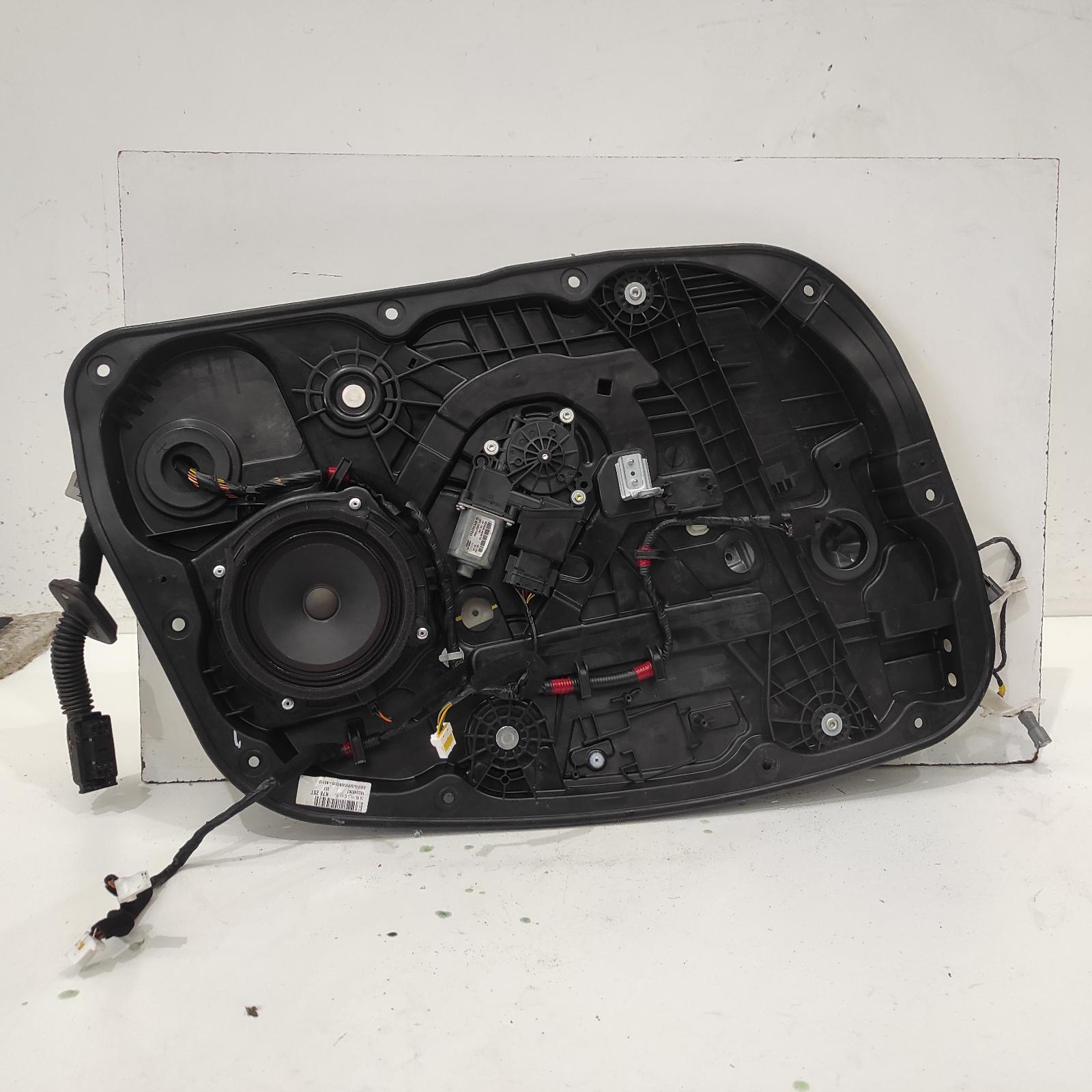View Auto part Left Front Window Reg/Motor Hyundai I30 2015