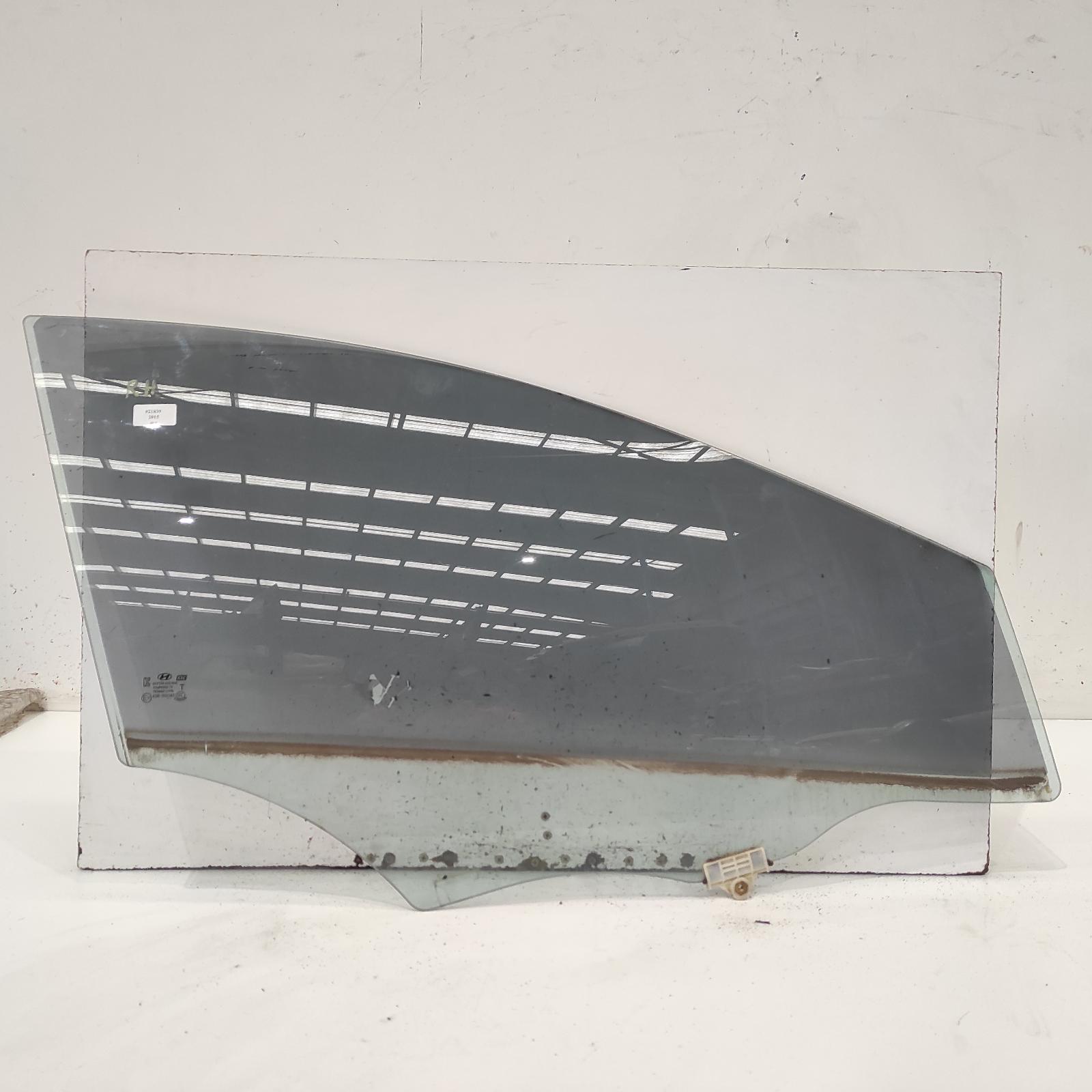 View Auto part Right Front Door Window Hyundai I30 2015