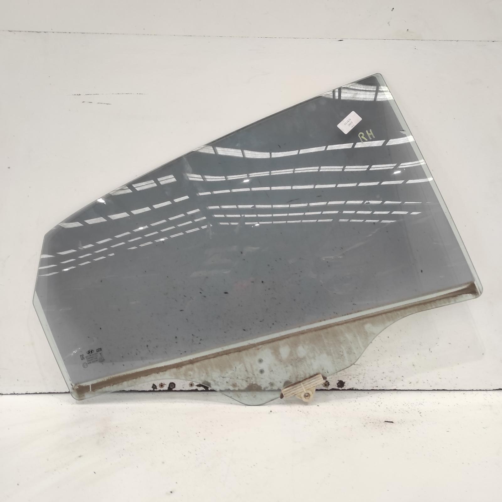 2015 Hyundai I30 Right Rear Door Window View Auto part Right Rear Door Window Hyundai I30 2015