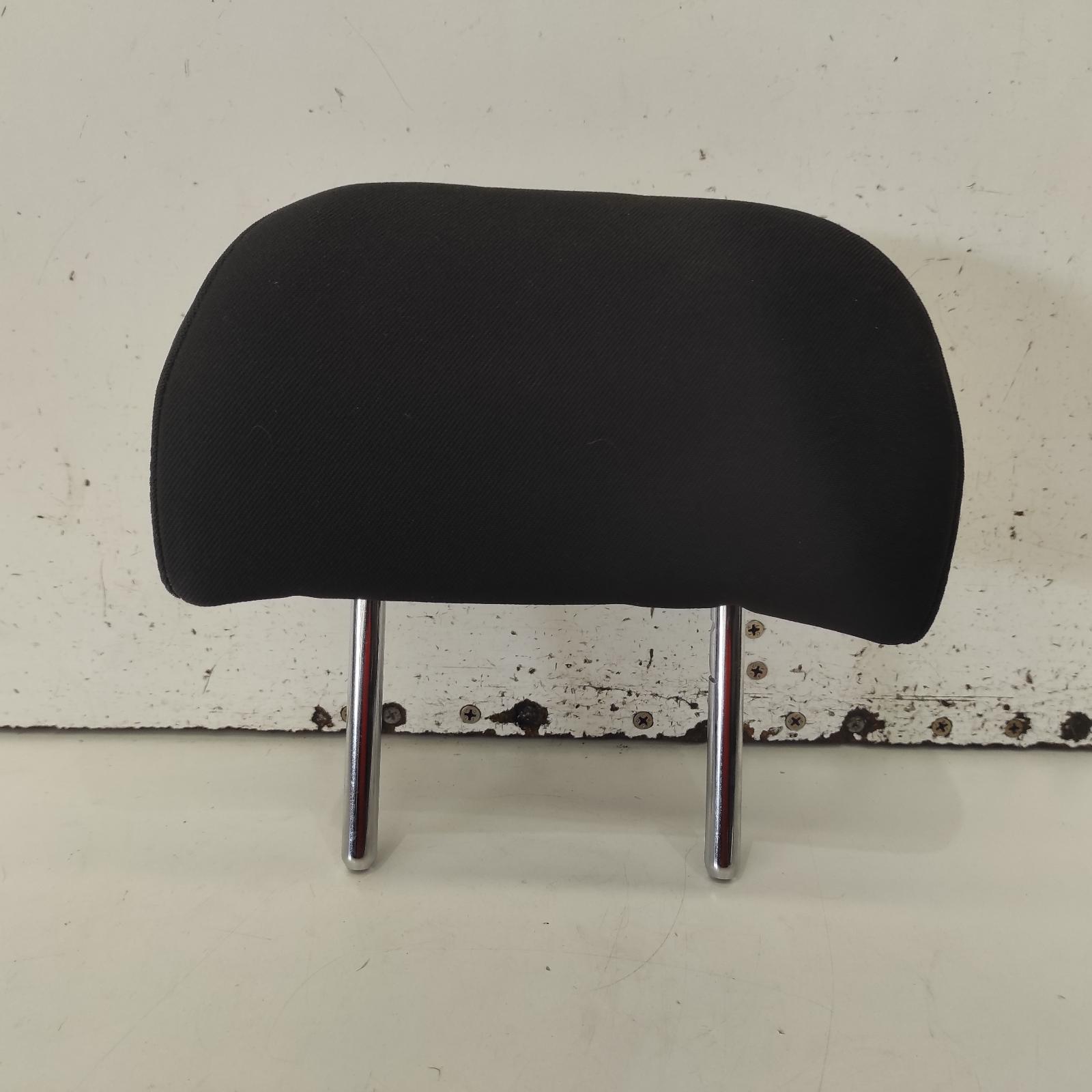 2014 Kia Cerato Headrest View Auto part Headrest Kia Cerato 2014