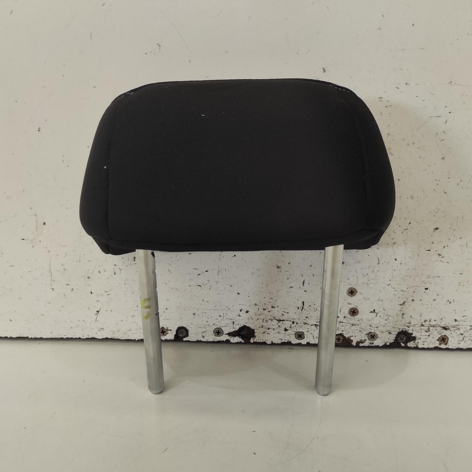 2014 Kia Cerato Headrest View Auto part Headrest Kia Cerato 2014