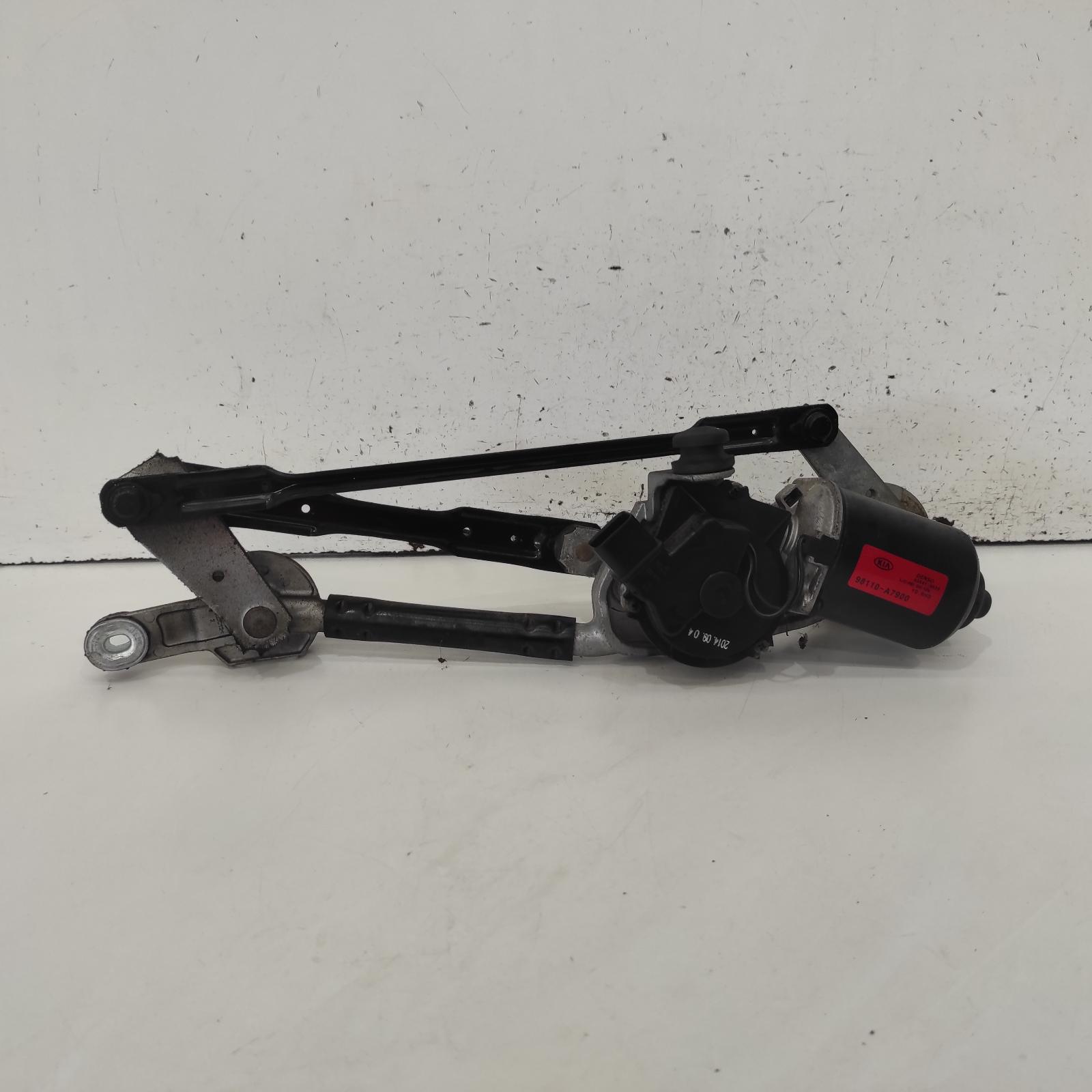 View Auto part Wiper Motor Kia Cerato 2014