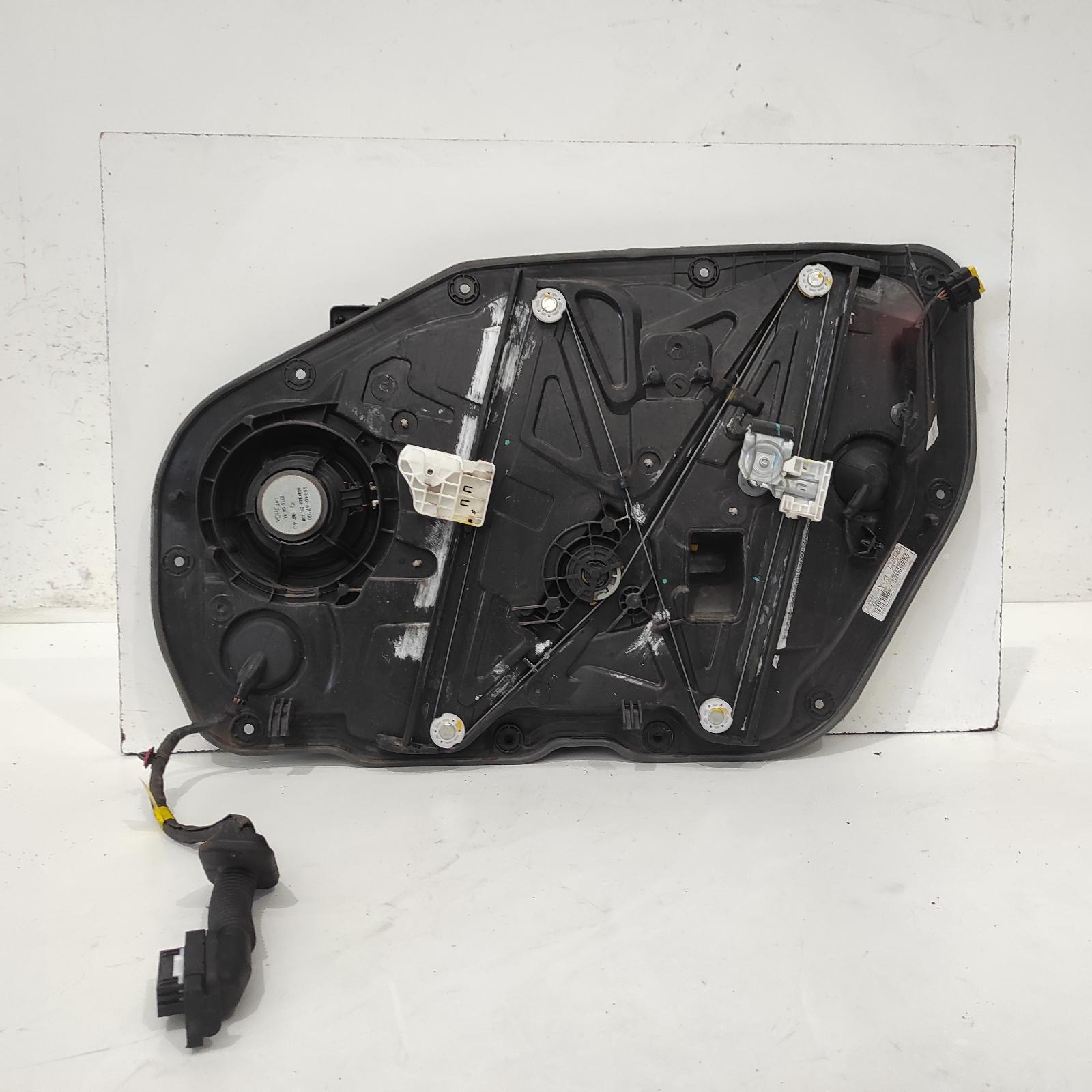 View Auto part Left Front Window Reg/Motor Kia Cerato 2014