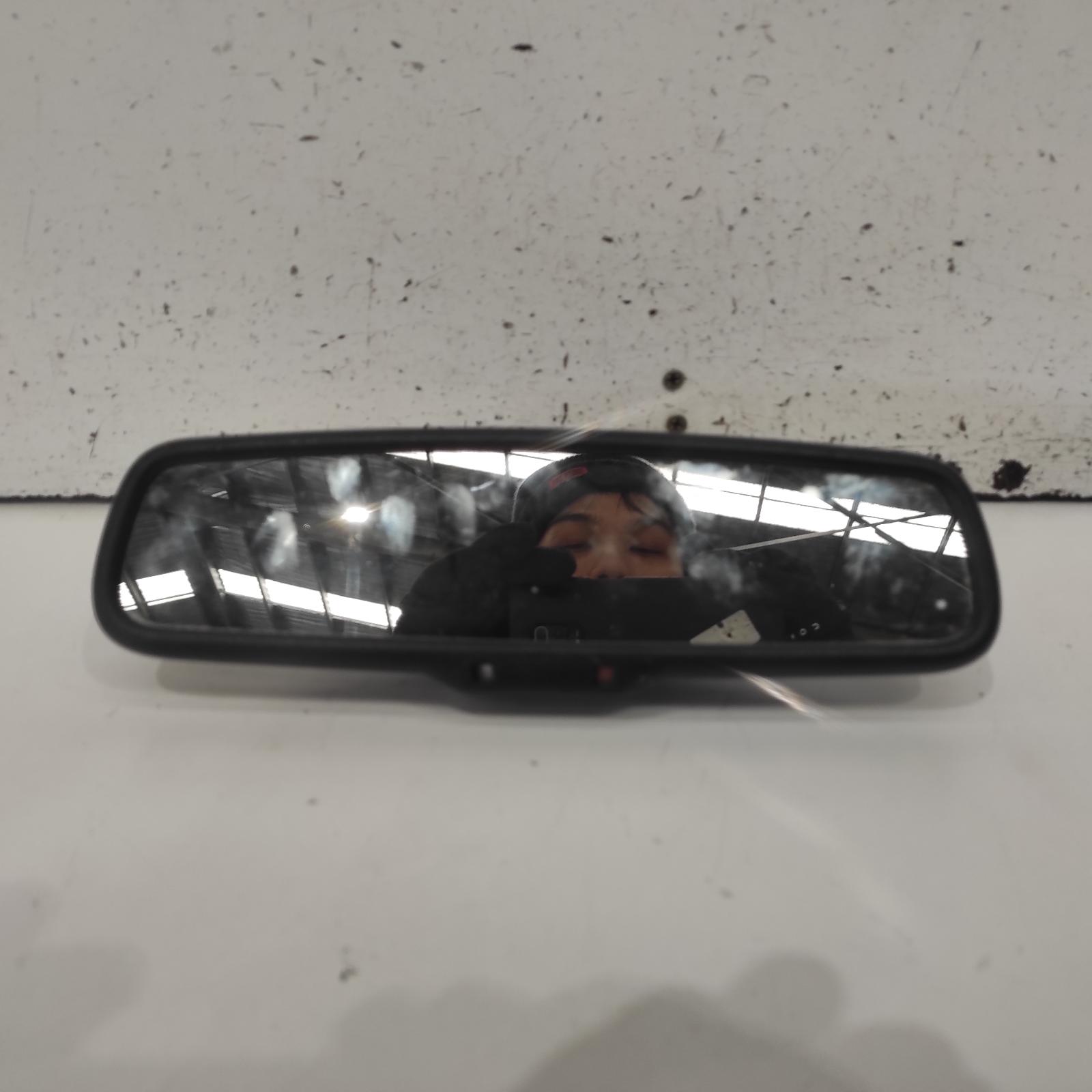 View Auto part Interior Mirror Mitsubishi Pajero 2018