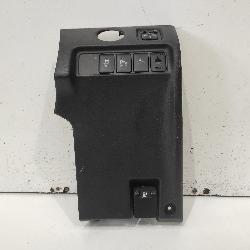 View Auto part Misc Switch/Relay Mitsubishi Pajero 2018