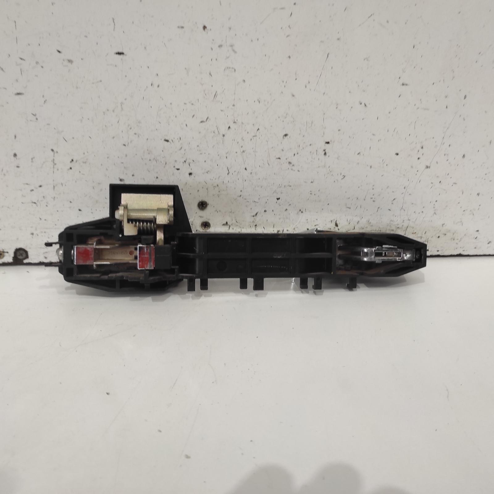 View Auto part Door Handle Mitsubishi Pajero 2018