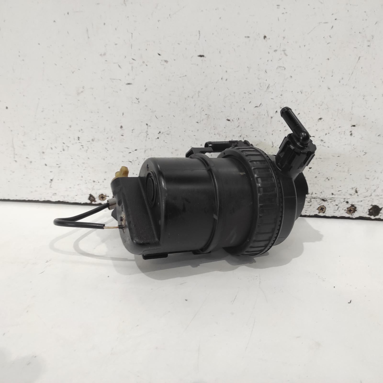 View Auto part Fuel Filter Housing Mitsubishi Pajero 2018