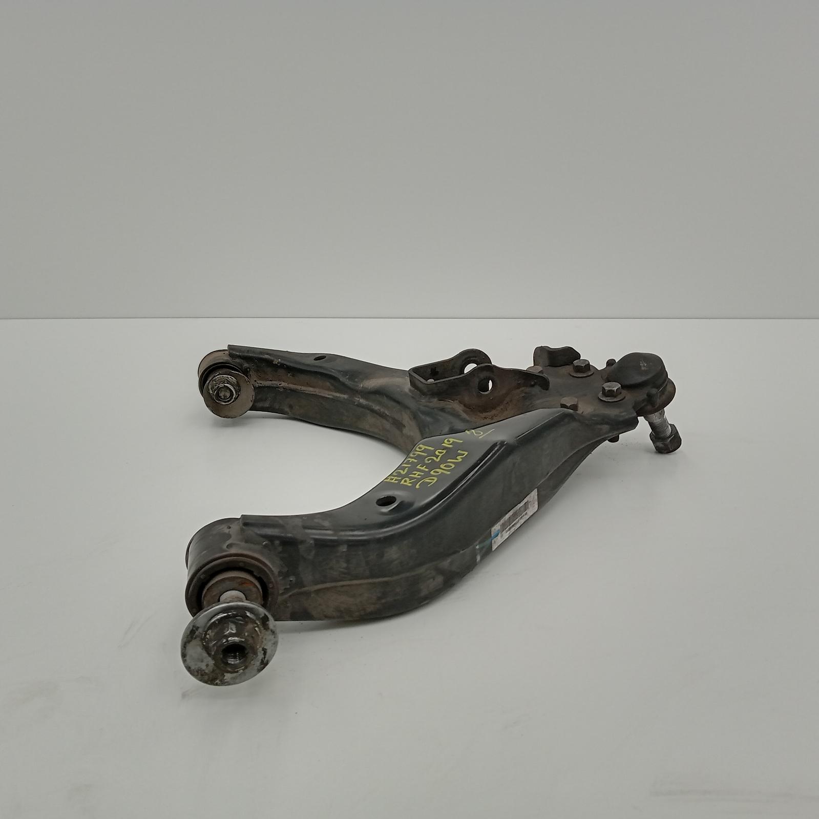 View Auto part Right Front Lower Control Arm Ldv D90 2019