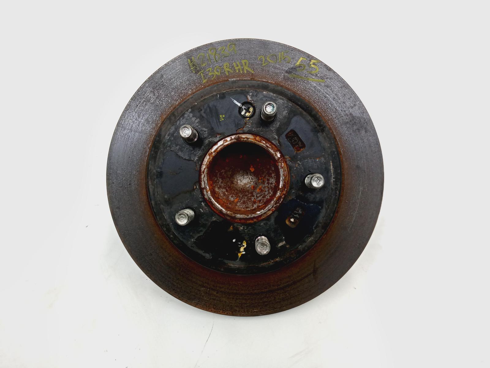 2015 Hyundai I30 Right Rear Hub Assembly View Auto part Right Rear Hub Assembly Hyundai I30 2015