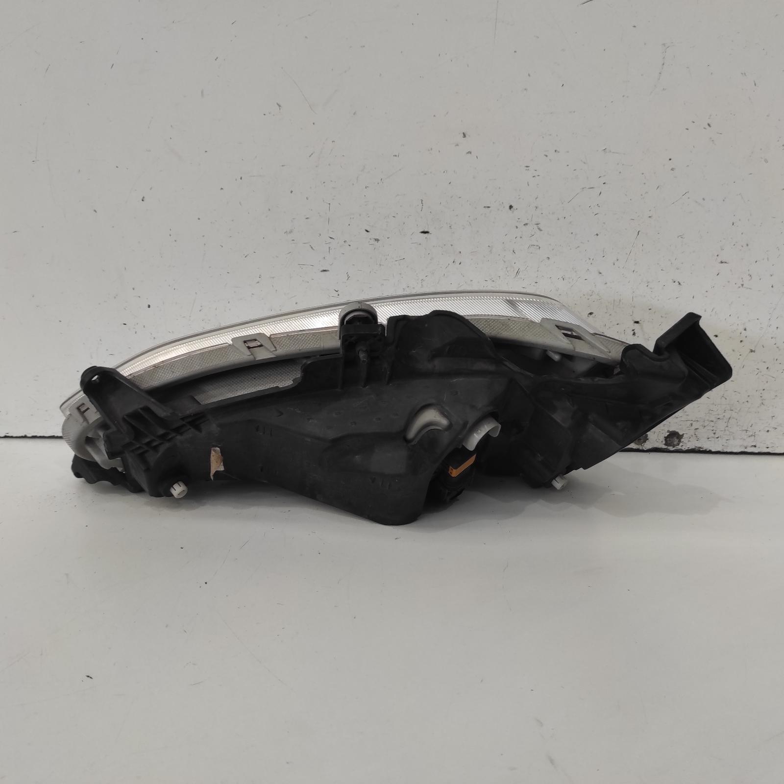 View Auto part Right Indicator/Fog/Side Hyundai Santa Fe 2012