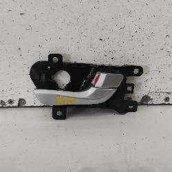 View Auto part Door Handle Hyundai Santa Fe 2012