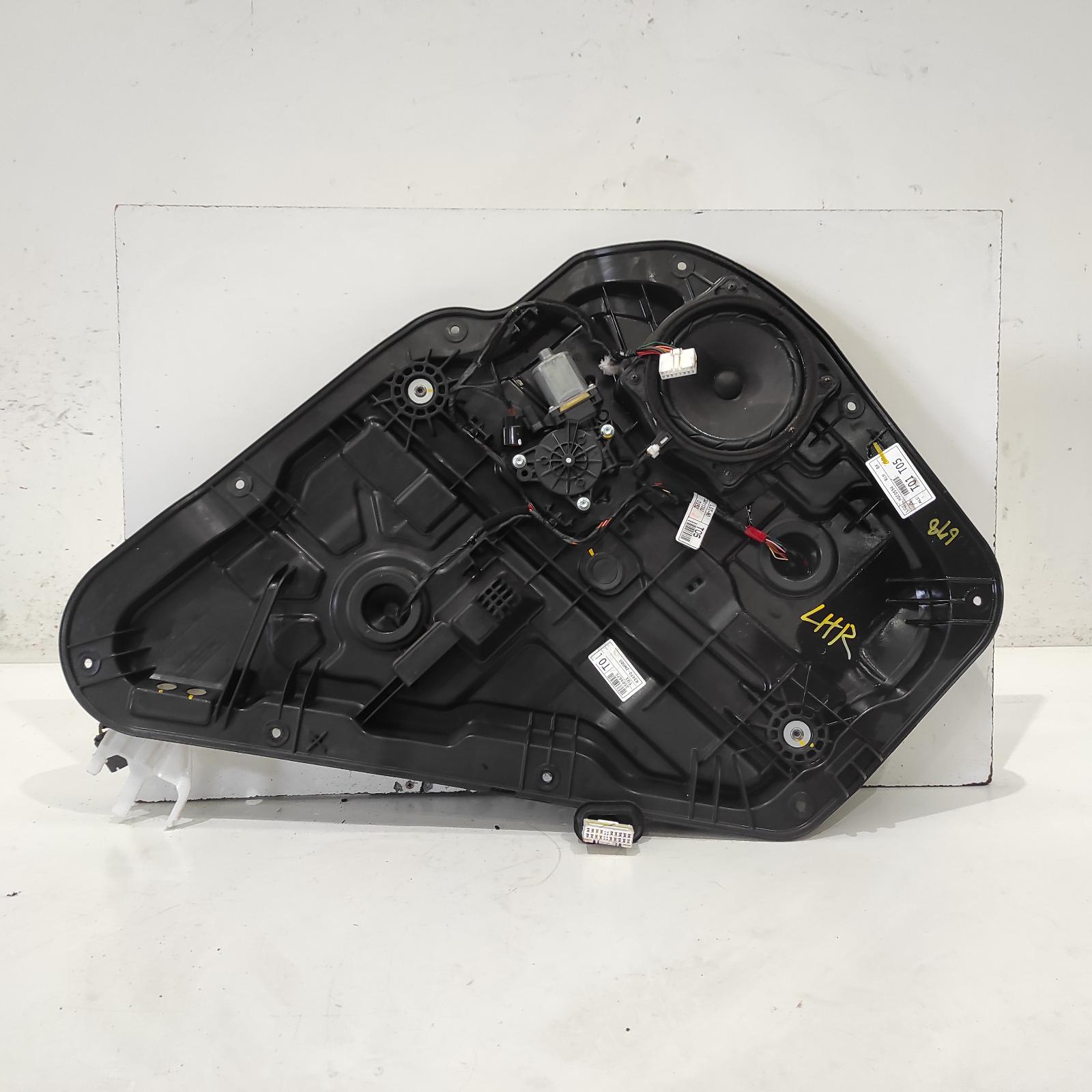2012 Hyundai Santa Fe Left Rear Wnd Reg/Motor View Auto part Left Rear Wnd Reg/Motor Hyundai Santa Fe 2012
