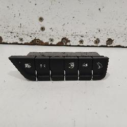 View Auto part Misc Switch/Relay Ldv D90 2019