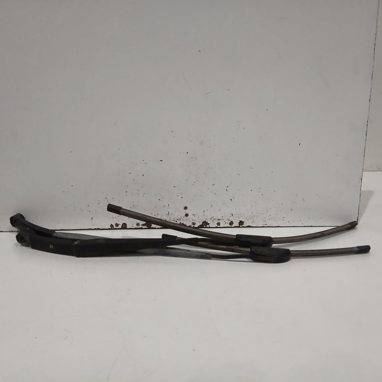 View Auto part Wiper Arm Ldv D90 2019