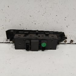 View Auto part Pwr Dr Wind Switch Ldv D90 2019