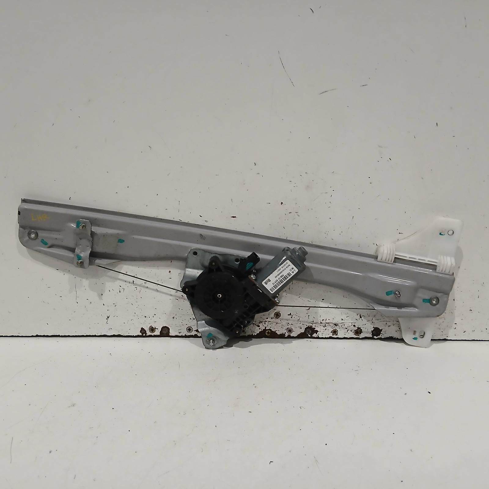 View Auto part Left Rear Wnd Reg/Motor Ldv D90 2019
