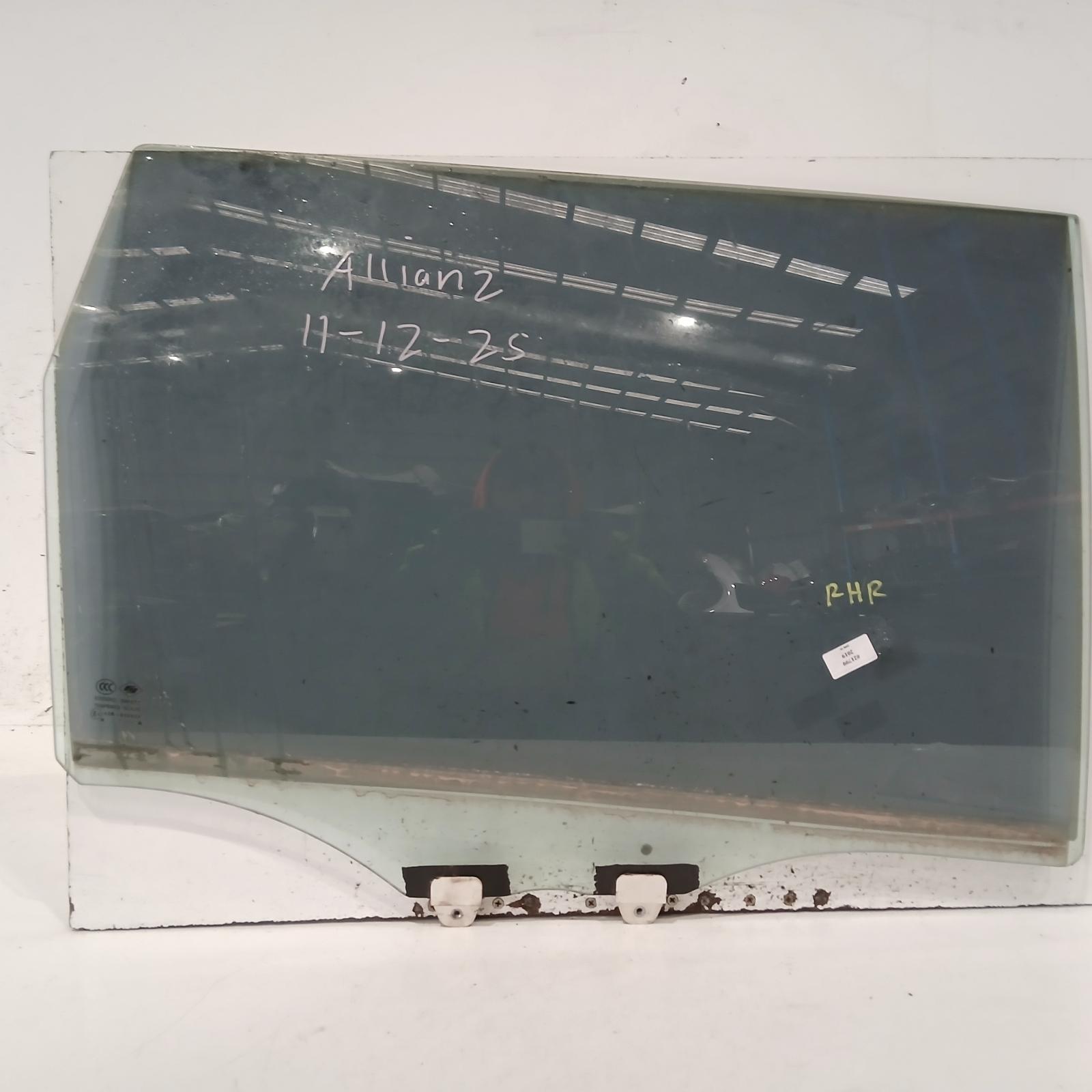 View Auto part Right Rear Door Window Ldv D90 2019