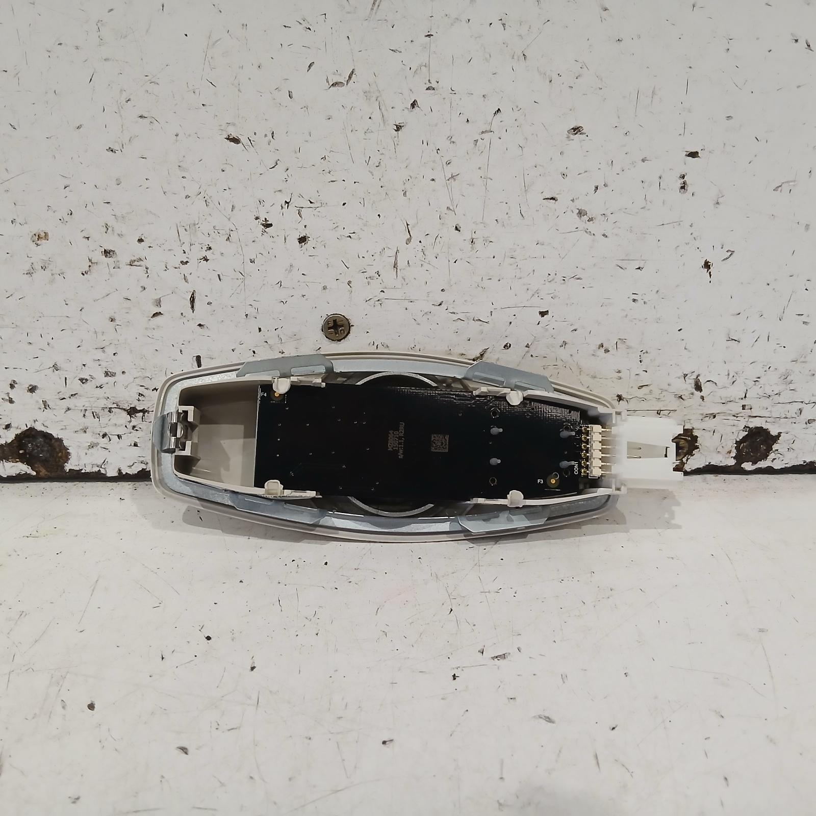 2015 Ford Mondeo Courtesy Light View Auto part Courtesy Light Ford Mondeo 2015