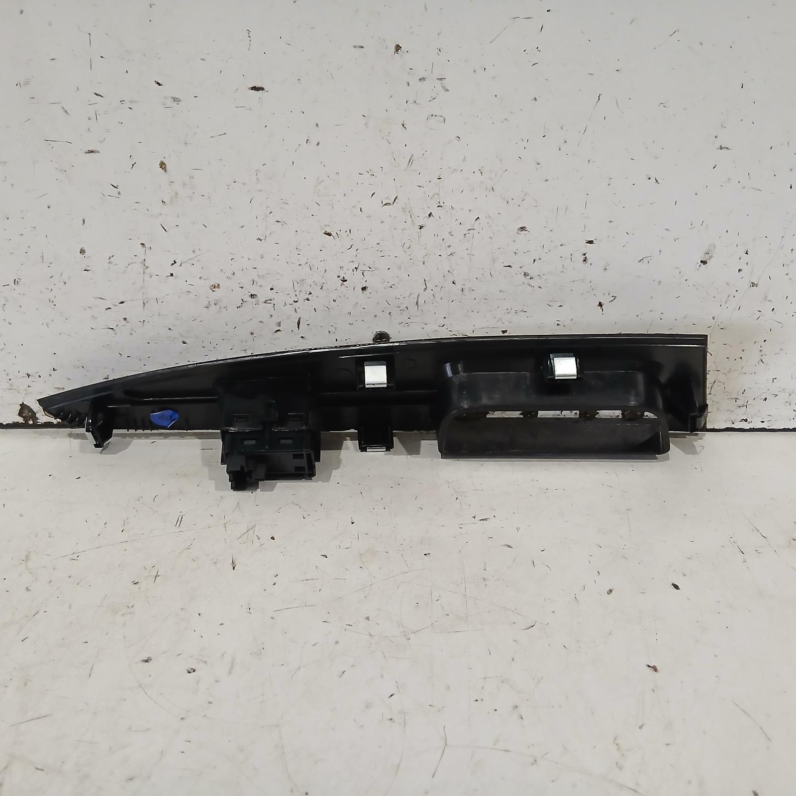 View Auto part Pwr Dr Wind Switch Ford Mondeo 2015